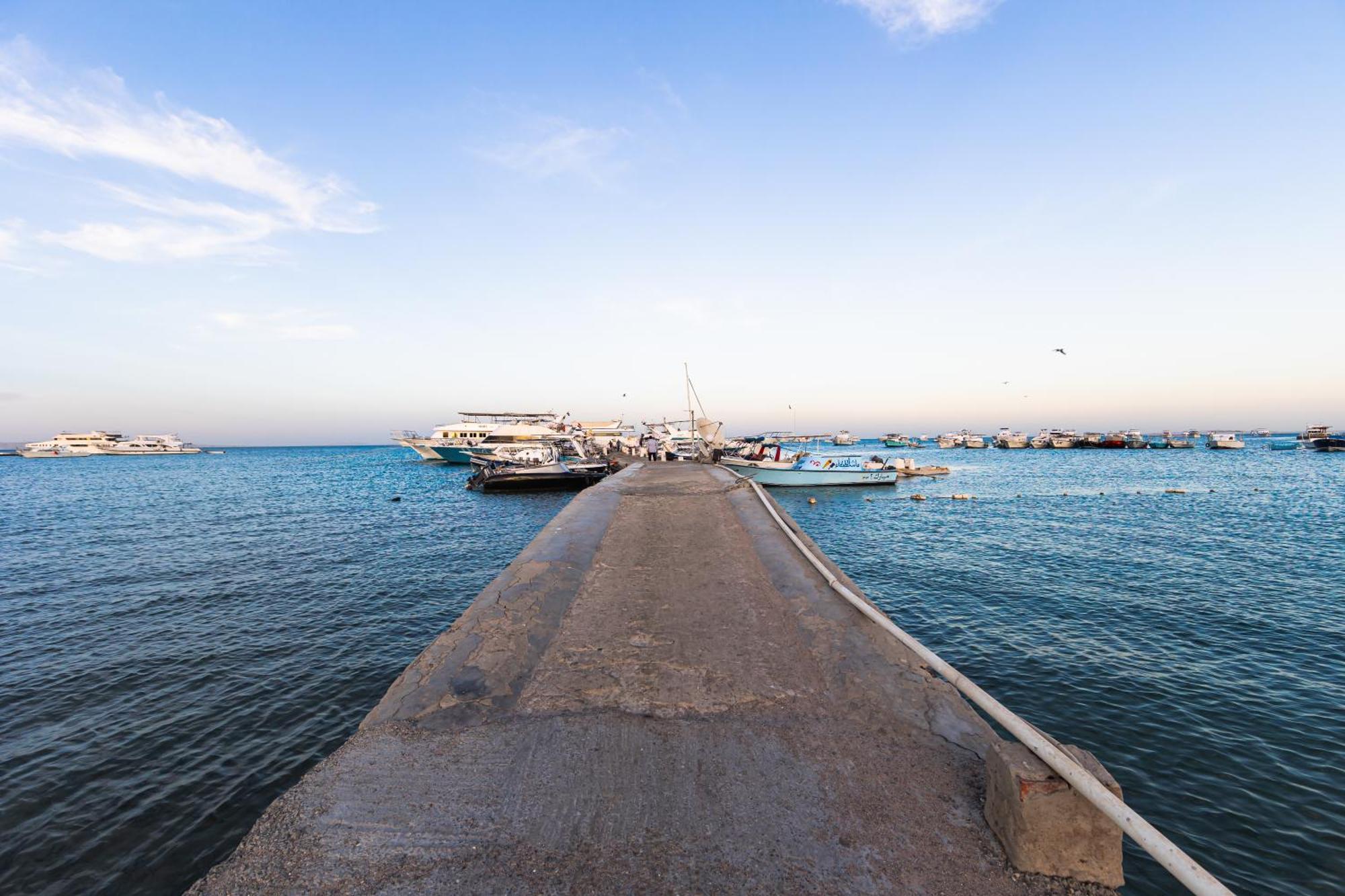 Bed & Breakfast Aden - Sea View With Access In Hurghada